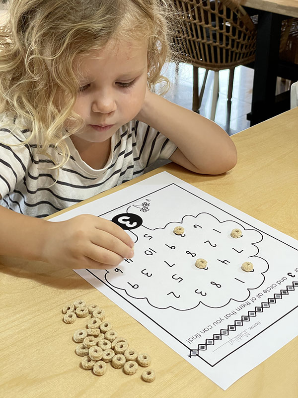 Number Recognition Worksheets Free | Number Recognition Worksheets PDF | Number Recognition Worksheets for preschoolers | Number Recognition Worksheets for kindergarten for toddlers | Free PDF downloads at Moms Printables!